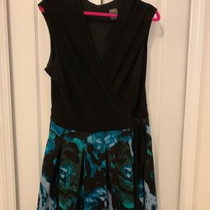 Taylor faux wrap dress with pockets!!